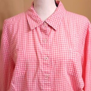 Van Heusen Pink and White Button Down Shirt